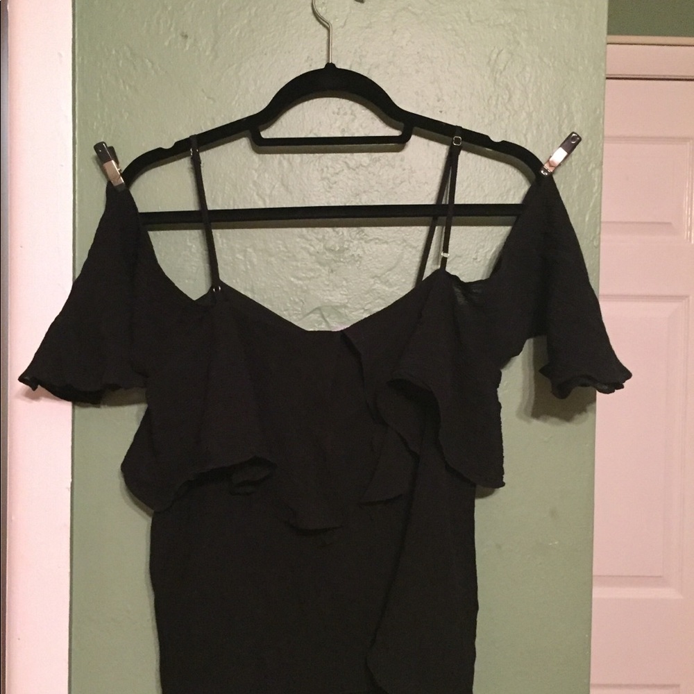Cold shoulder top - Picture 4 of 4